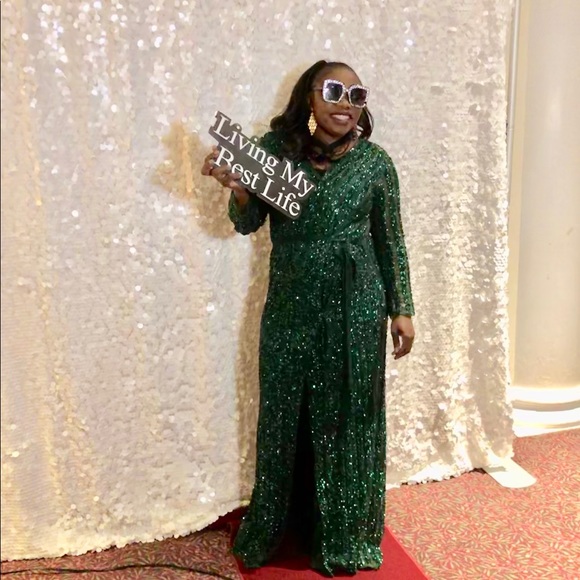 Stunning gorgeous evening dress! - Picture 6 of 7